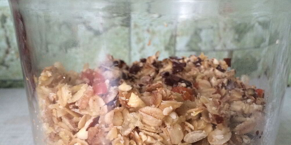 Рецепт гранолы со специями, орехами и медом