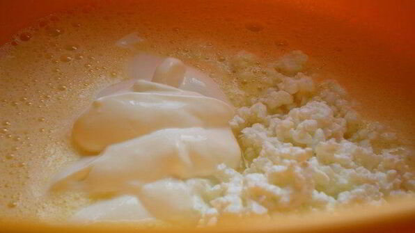 клафути с красным луком