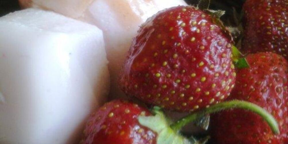 Рецепт клубничной панны котта с соусом