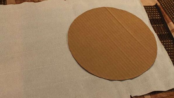 елка из шампанского и конфет