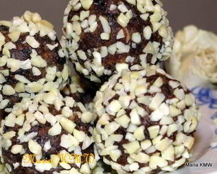 Конфетки из чернослива Полезные шарики