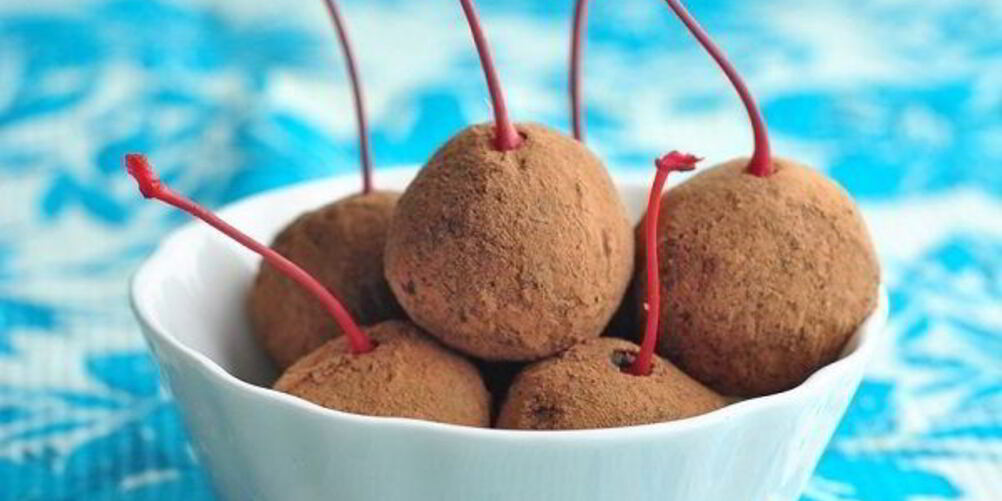 Рецепт конфет из сухофруктов с коктейльной вишней