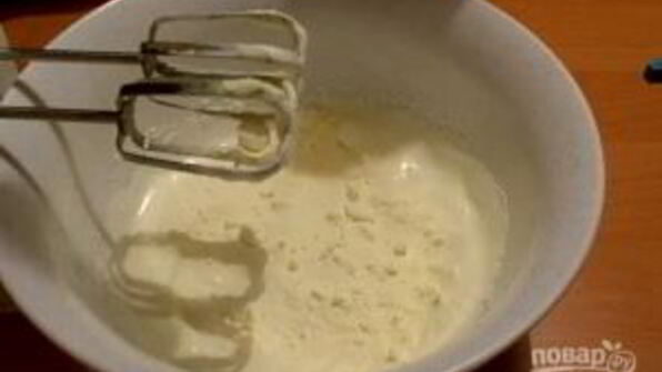 бисквитный рулет со сметанным кремом