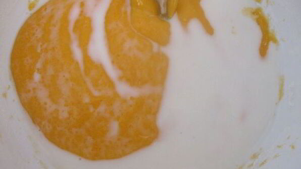 бриошь с кусочками шоколада и кремом патисьер