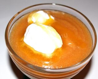 Десерт крем-пюре из тыквы с фруктами