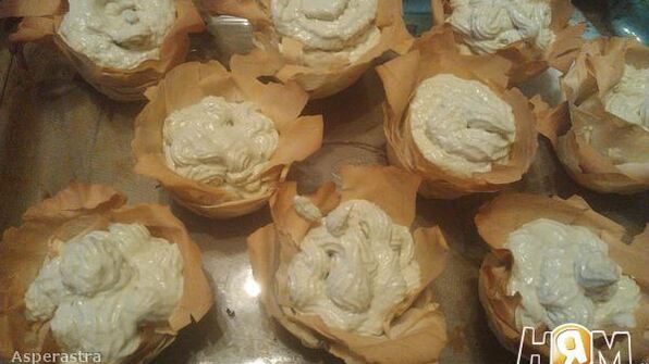 корзиночки с кремом из авокадо