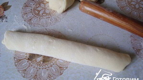 сдобные булочки-сайки с заварным кремом