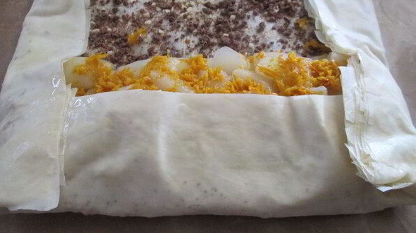 миндально-шоколадные груши в тесте фило