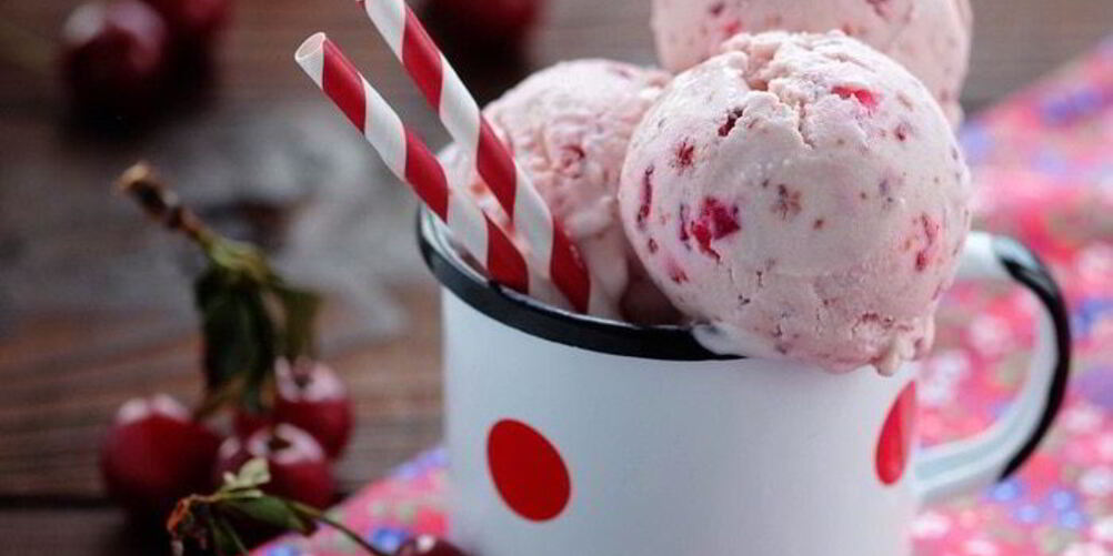 Рецепт домашнего мороженого вишня в йогурте