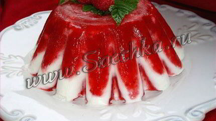 Клубнично-творожное мороженое