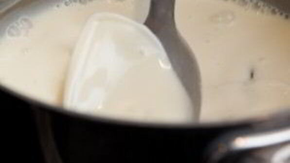 клубничное мороженое