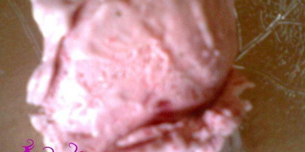 Рецепт сливочно-клубничного мороженого