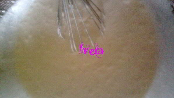 сливочно-клубничное мороженое