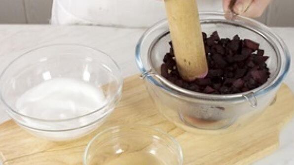 фруктово-ягодный мусс со взбитыми сливками