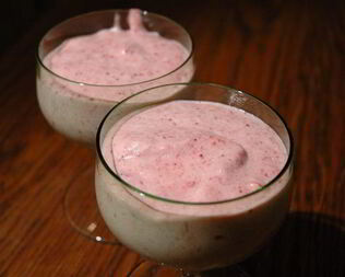 Клубничный мусс с белым шоколадом