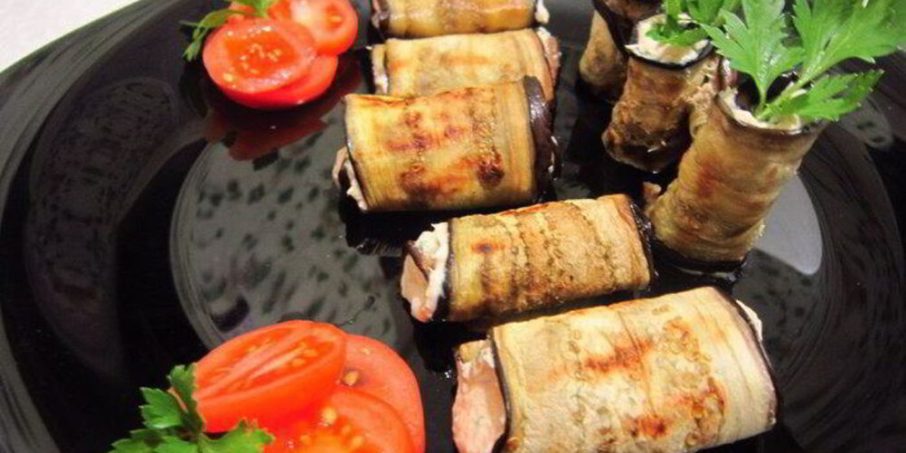 Рецепт рулетов из баклажанов с рыбным муссом