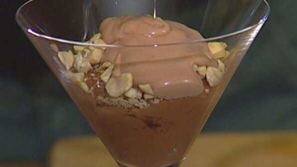 шоколадный мусс с фундуком