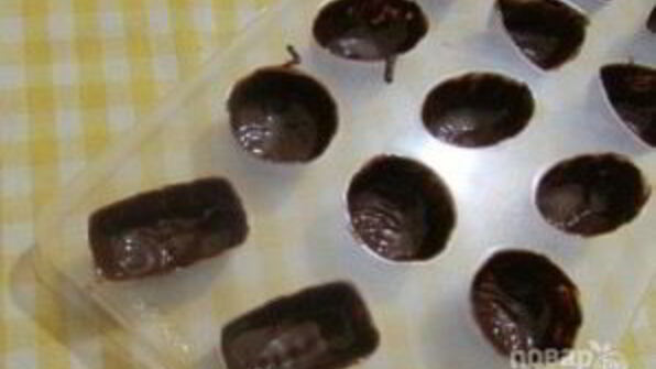 шоколадные конфеты с персиковым муссом