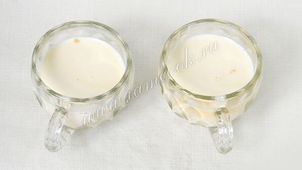 панна котта с красной смородиной