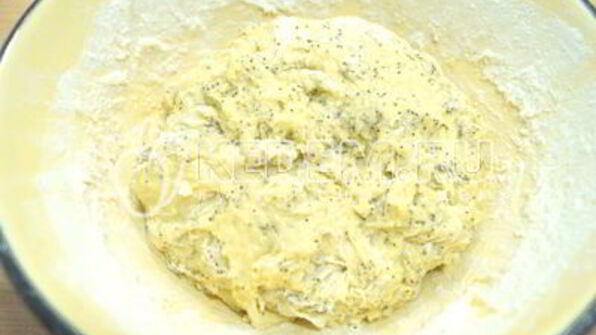 кулич пасхальный маковый