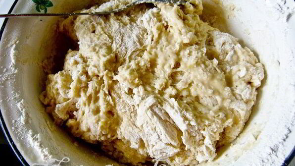 ореховые пасхальные булочки