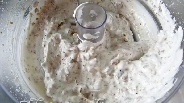 ореховые пасхальные булочки