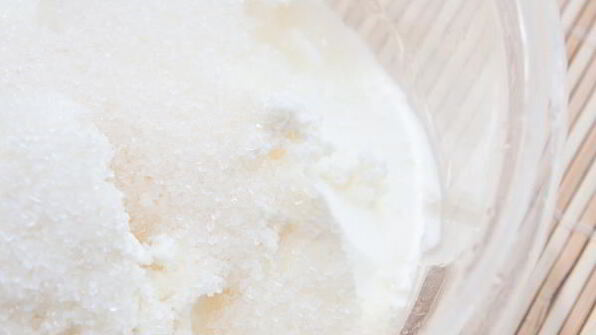 полосатый десерт со смородиной