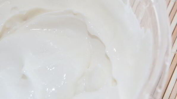 полосатый десерт со смородиной