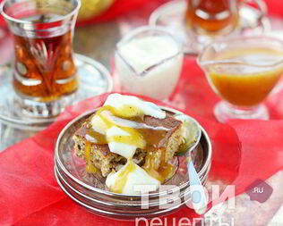 Пудинг с карамельным соусом