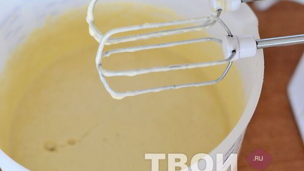 пудинг с карамельным соусом