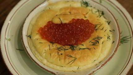 Сливочное суфле с красной икрой