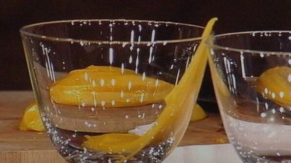 экзотический манговый тирамису