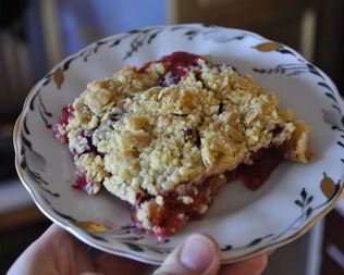 Яблочный крамбл