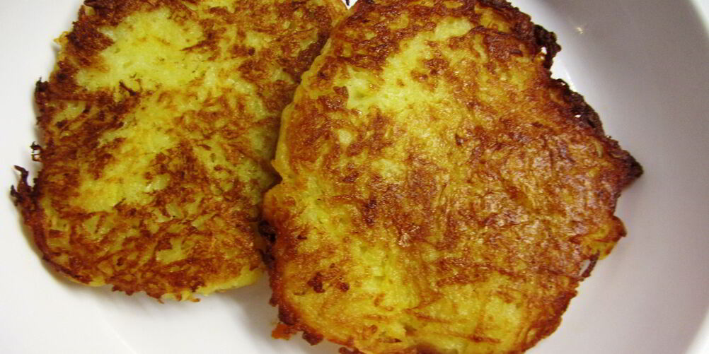 Рецепт драников с луком и салом