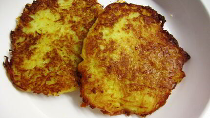 Драники с луком и салом