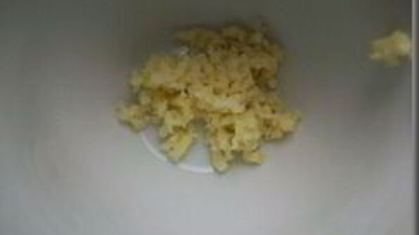 кабачковые драники с чесночным соусом