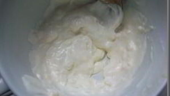 кабачковые драники с чесночным соусом