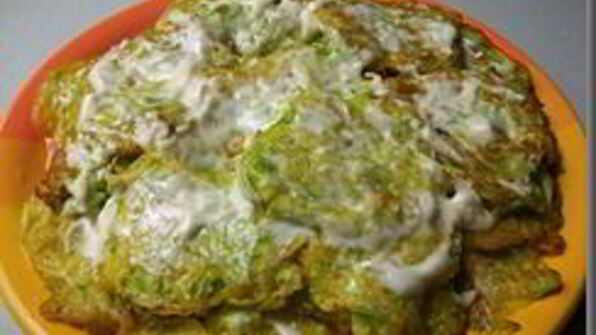 кабачковые драники с чесночным соусом