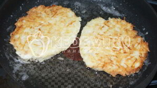 картофельные драники с лососем