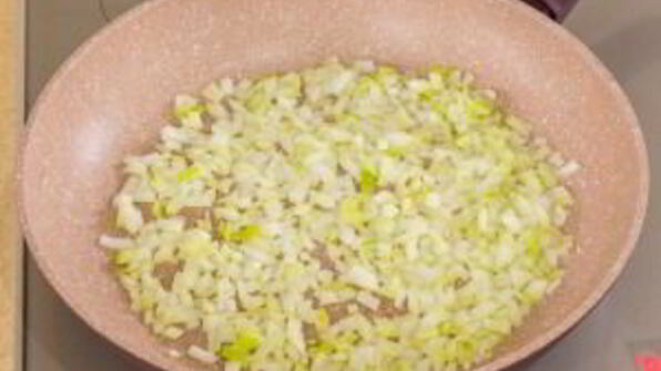 брюссельская капуста с фрикадельками