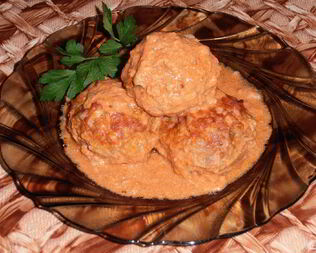 Фрикадельки из фарша с рисом