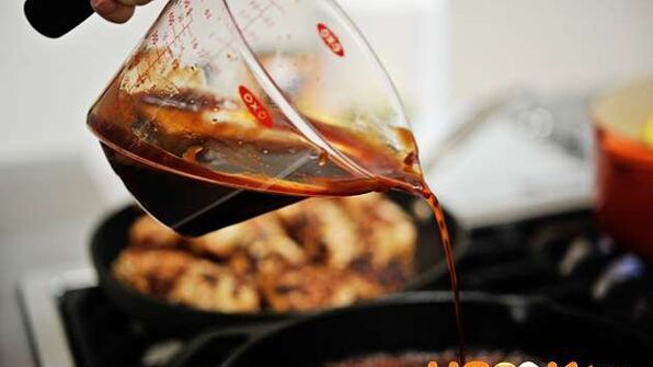 фрикадельки на сковороде