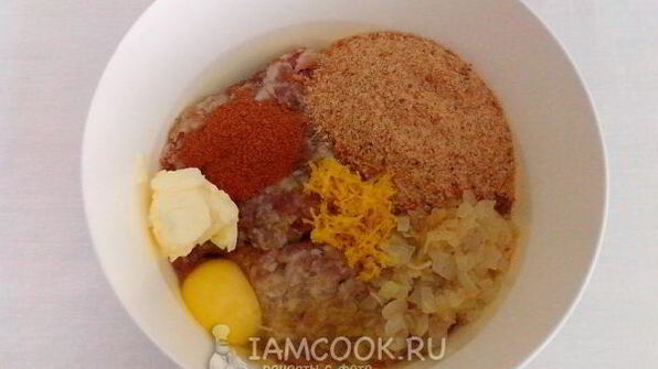 фрикадельки под сливочным соусом