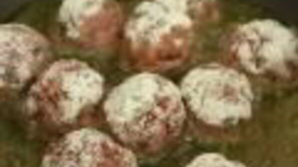 фрикадельки в соусе из оливок