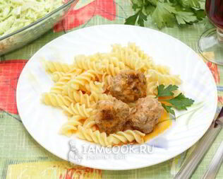 Фрикадельки в томатно-сметанном соусе