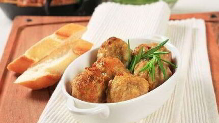 Куриные фрикадельки с маринованными грибами