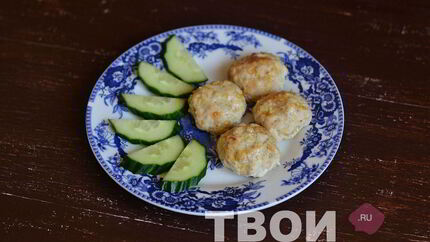 Куриные фрикадельки с сыром