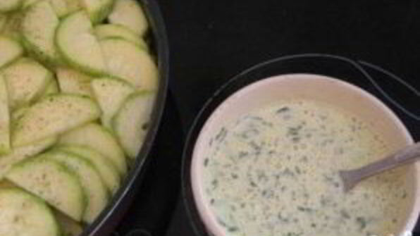 картофель с фаршем и кабачками