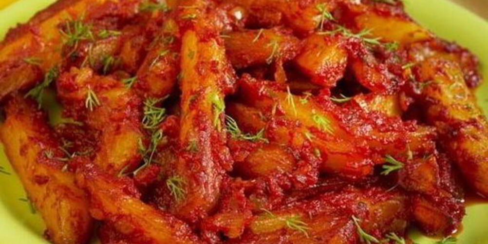 Рецепт картофеля в остром томатном соусе