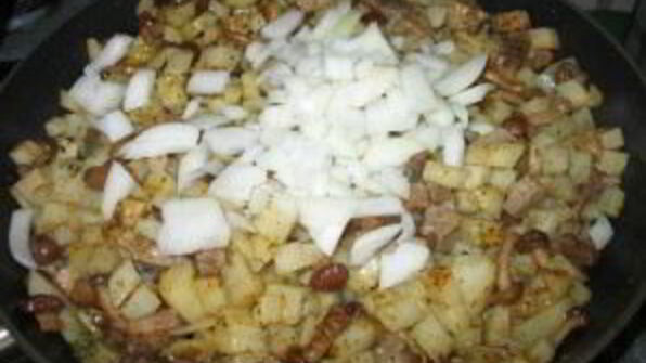 картошка с грибами опятами жареная